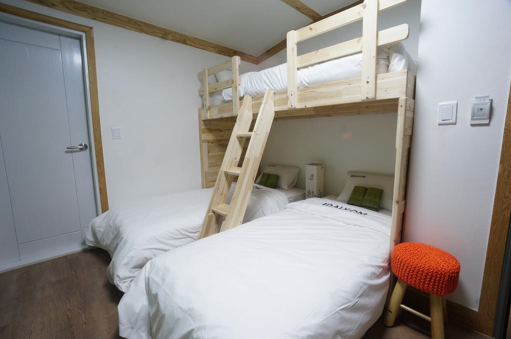 Mini Hotel Dalkom In Dongdaemun Seoel Buitenkant foto