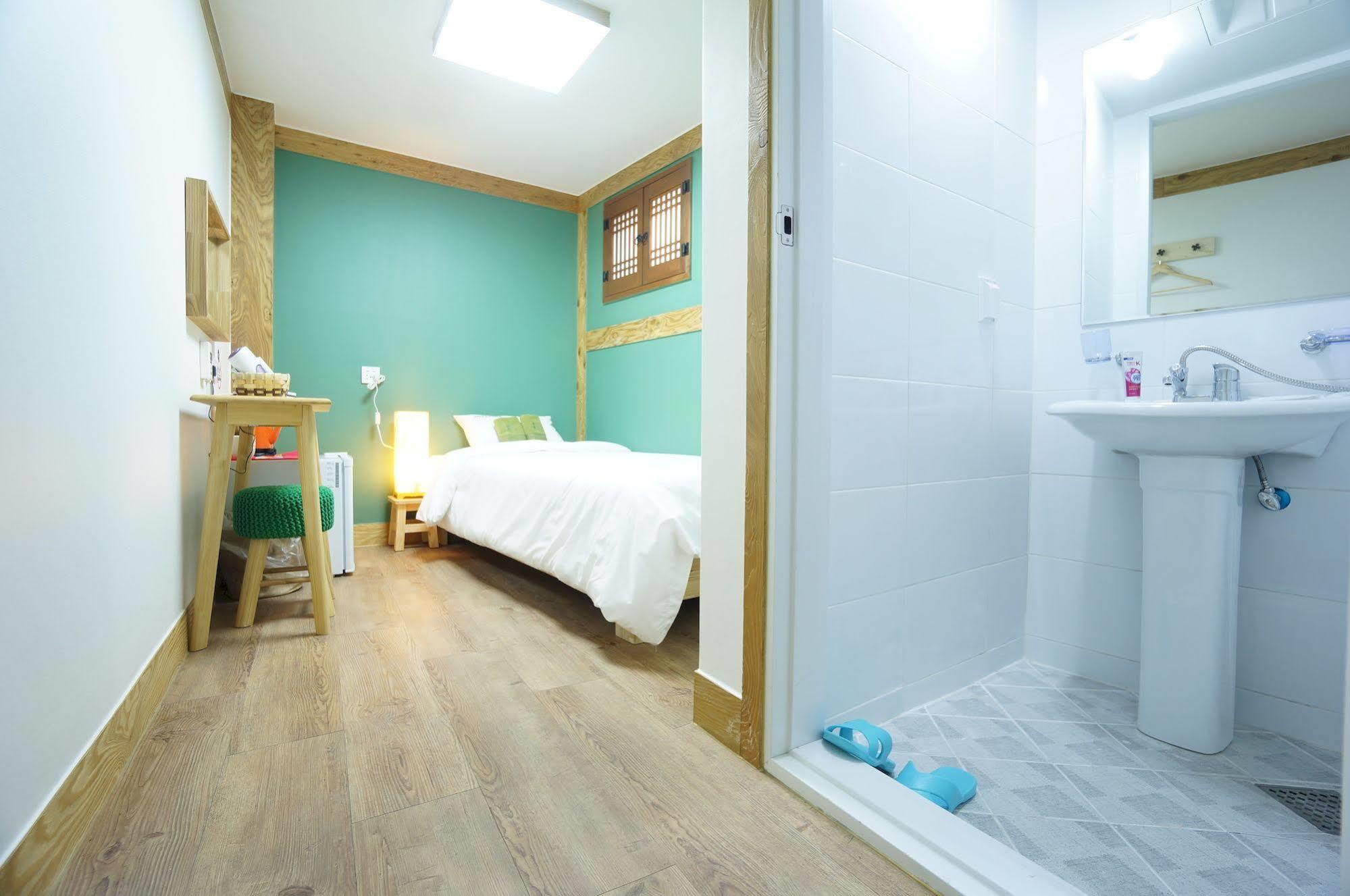 Mini Hotel Dalkom In Dongdaemun Seoel Buitenkant foto