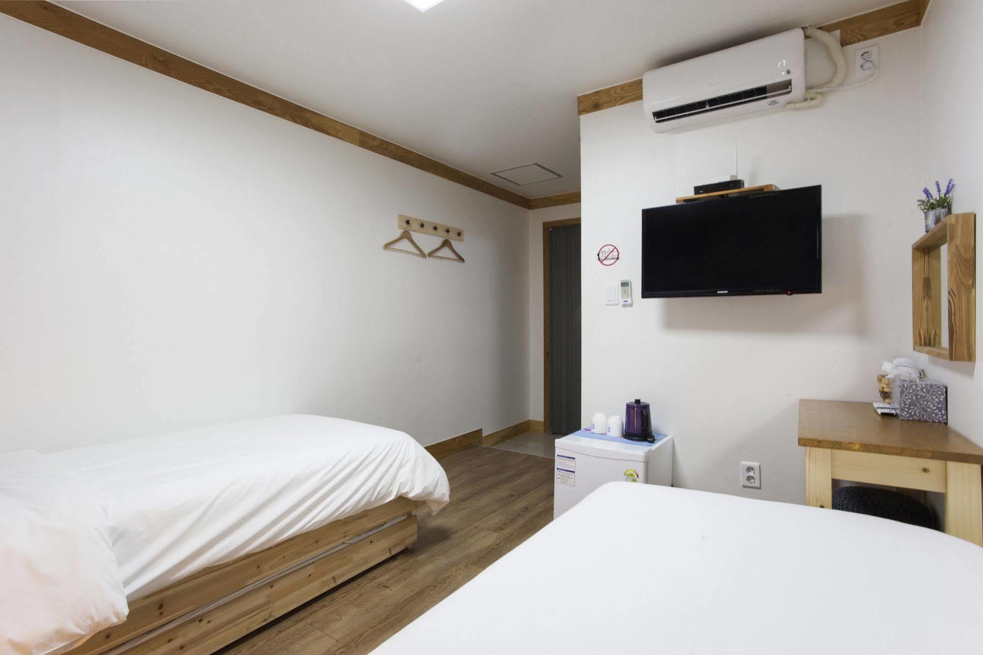 Mini Hotel Dalkom In Dongdaemun Seoel Buitenkant foto