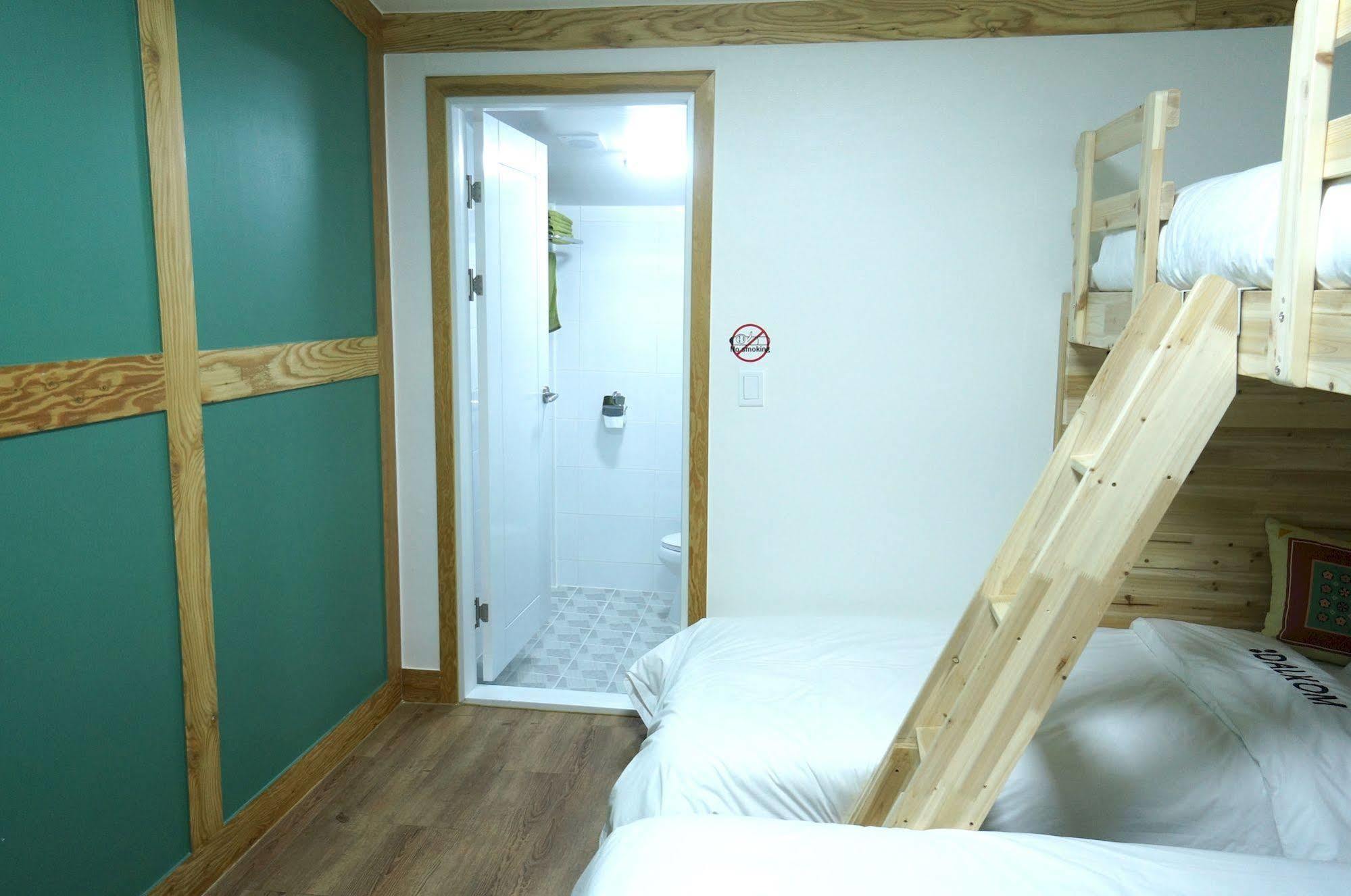 Mini Hotel Dalkom In Dongdaemun Seoel Buitenkant foto